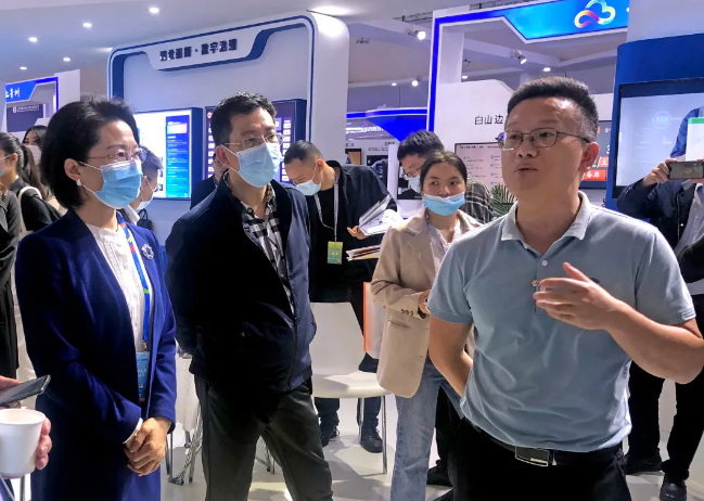 1620882623 巅峰国际官网-钻营健全,你我一路成长