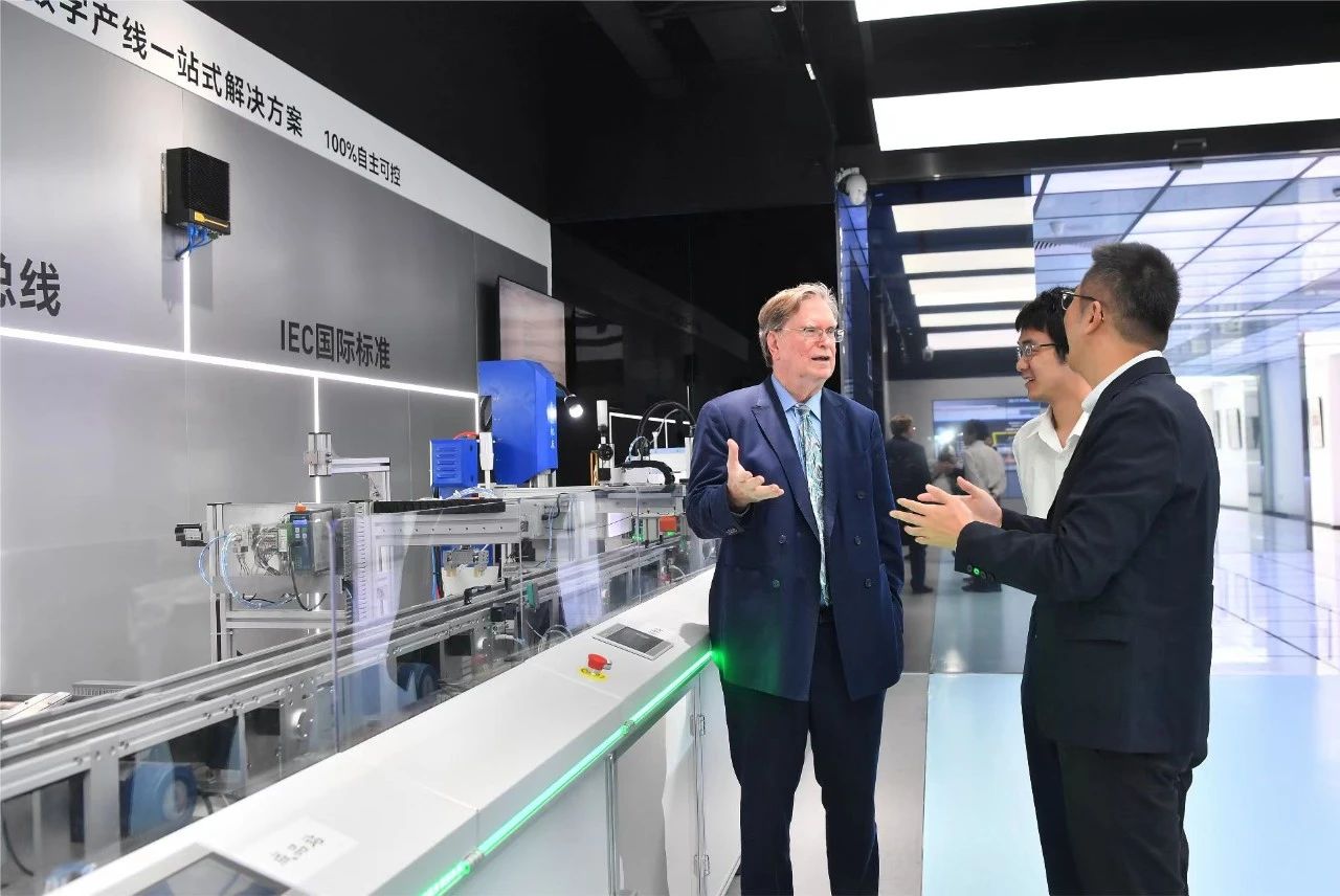 1696898284 巅峰国际官网-钻营健全,你我一路成长